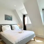 Air Conditioning, Calm & Comfort In The Heart Of Marais Appartement *