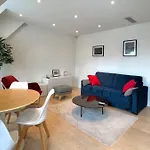 Appartement Air Conditioning, Calm & Comfort In The Heart Of Marais Paris