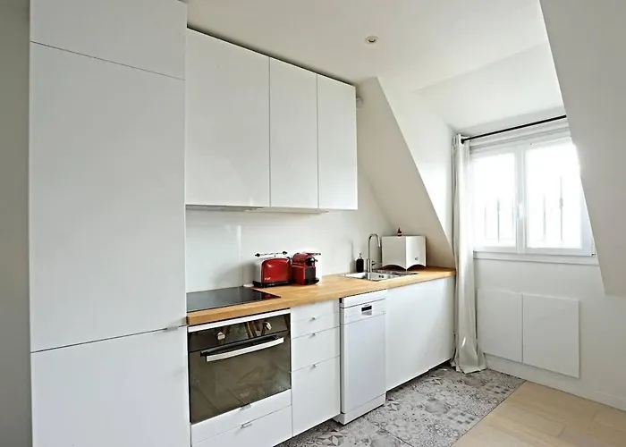 Daire Air Conditioning, Calm & Comfort In The Heart Of Marais *